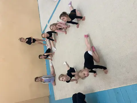 Фотография с занятия гимнастикой